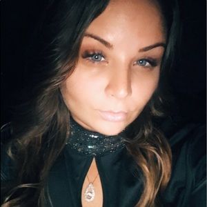 Meet your Posher, Jannelle